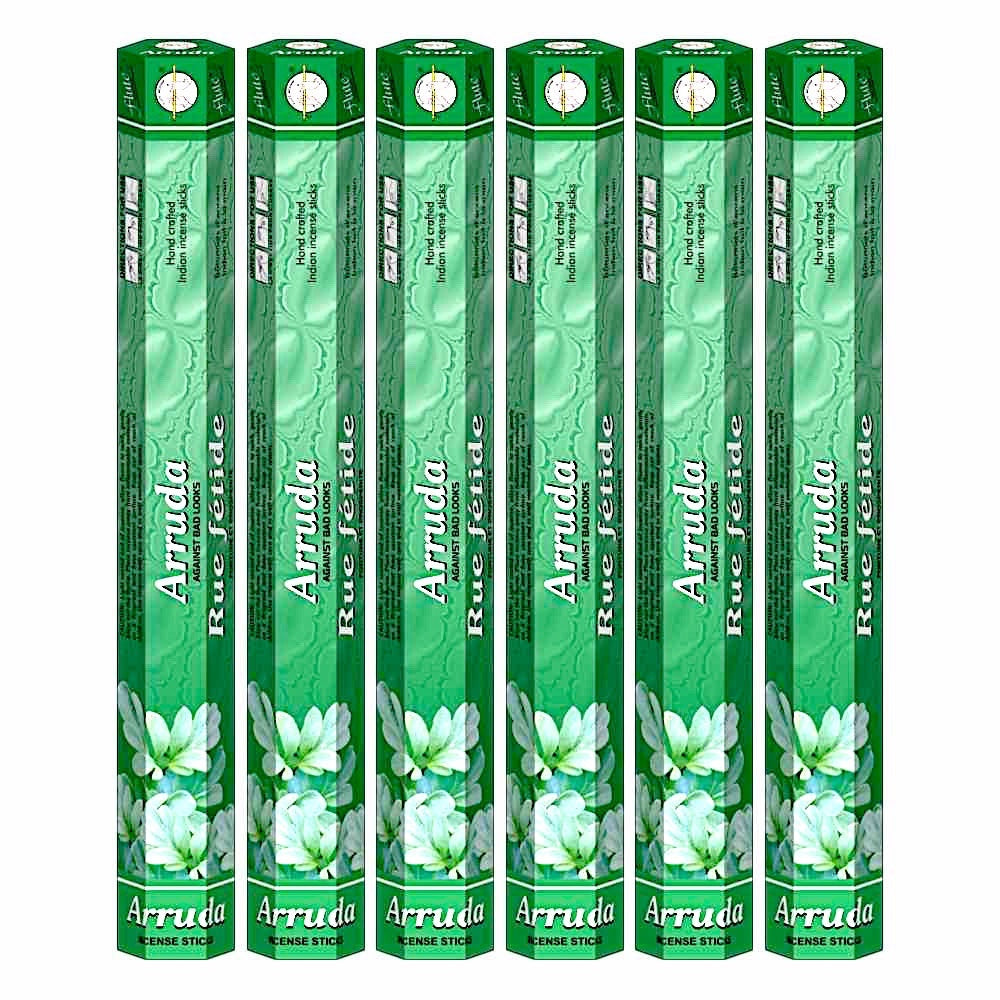 Quality Indian Goods Flute Arruda Rue fétide incense sticks, 6 tubes of 20 sticks each, green packaging with floral design.